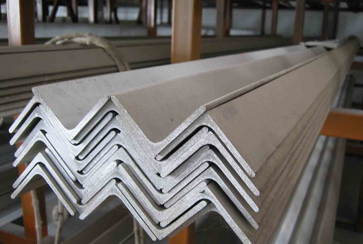 Black and hot dipped galvanized GRADE DH32 angle iron